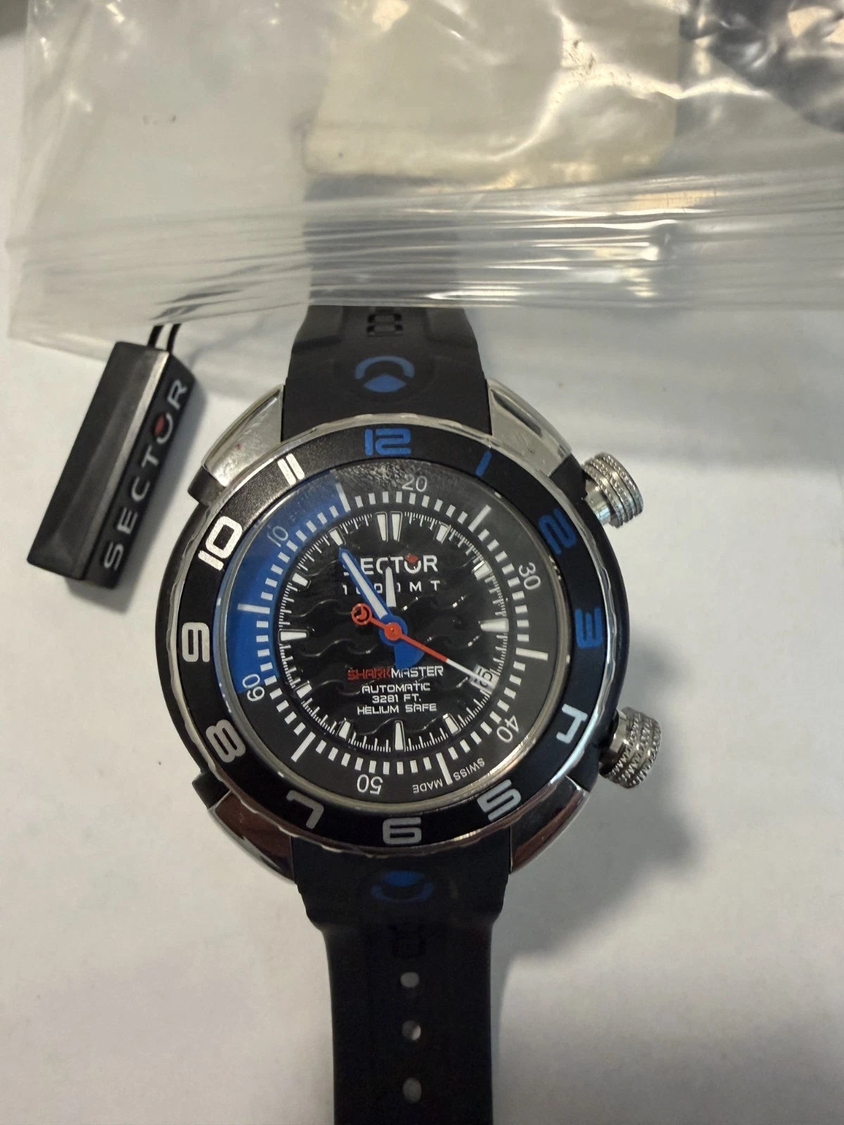 Sector Quartz Shark Master 1000 R3251178025 MT Automatic 48mm Helium